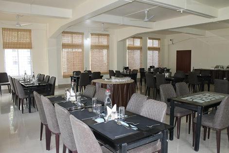 Hotel Shoolin Wood Hatikhuli 外观 照片
