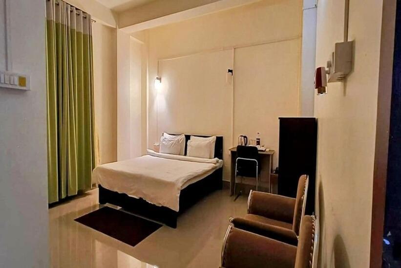 Hotel Shoolin Wood Hatikhuli 外观 照片